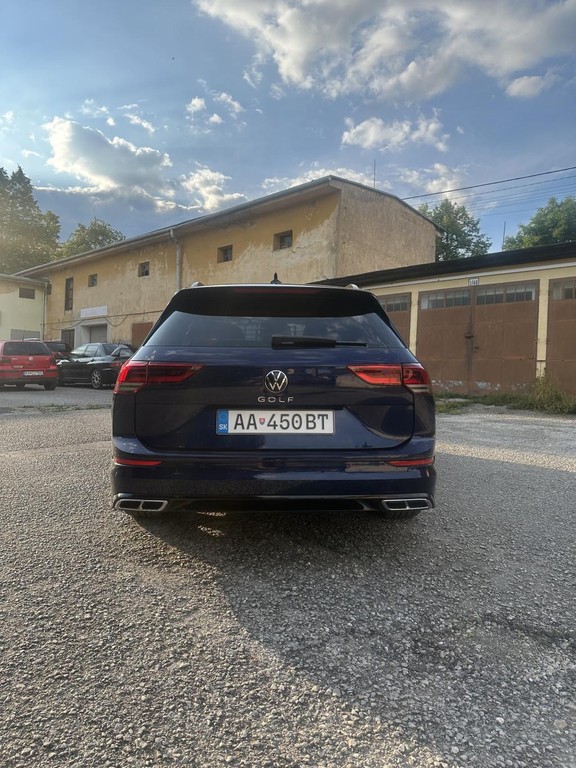 Volkswagen Golf Variant 1.5 eTSI ACT 150k R-Line DSG