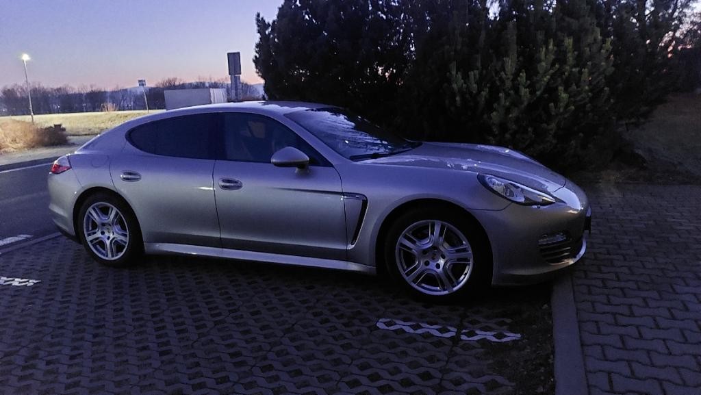 Porsche Panamera Porsche Panamera 4 V6 3.6 PDK. 220kW/300koní