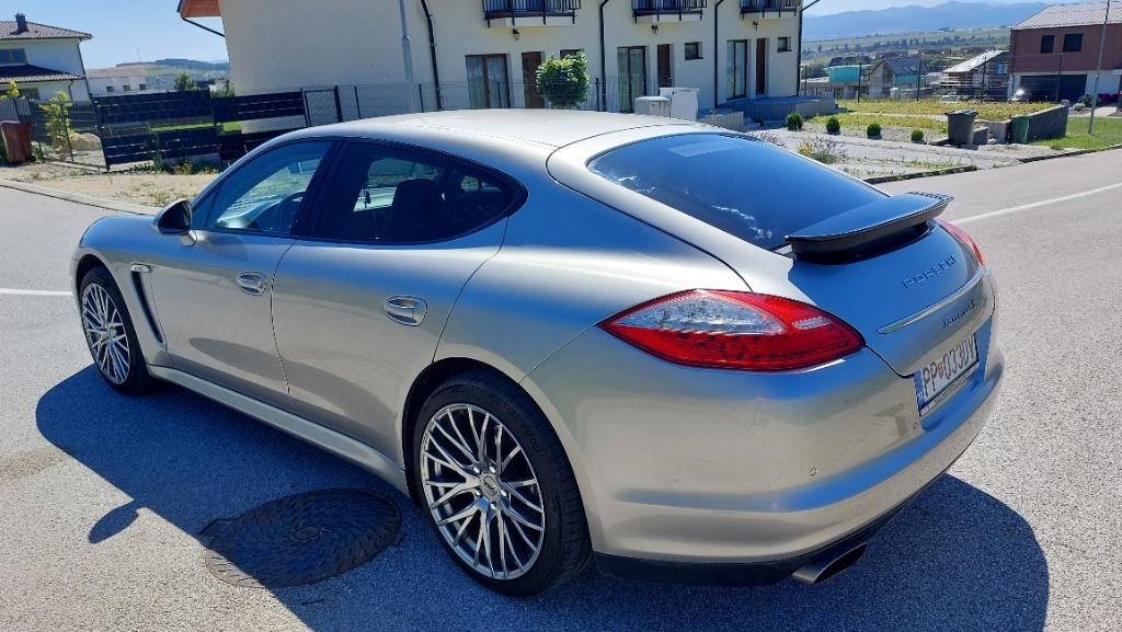 Porsche Panamera Porsche Panamera 4 V6 3.6 PDK. 220kW/300koní