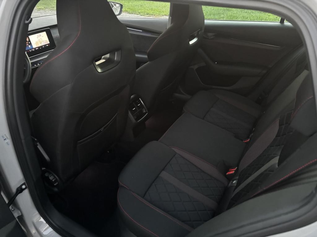 Škoda Octavia Combi 2.0 TDI RS DSG