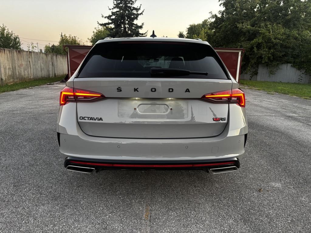 Škoda Octavia Combi 2.0 TDI RS DSG