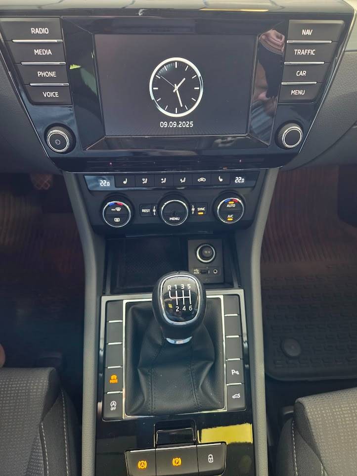 Škoda Superb 1.4 TSI Ambition