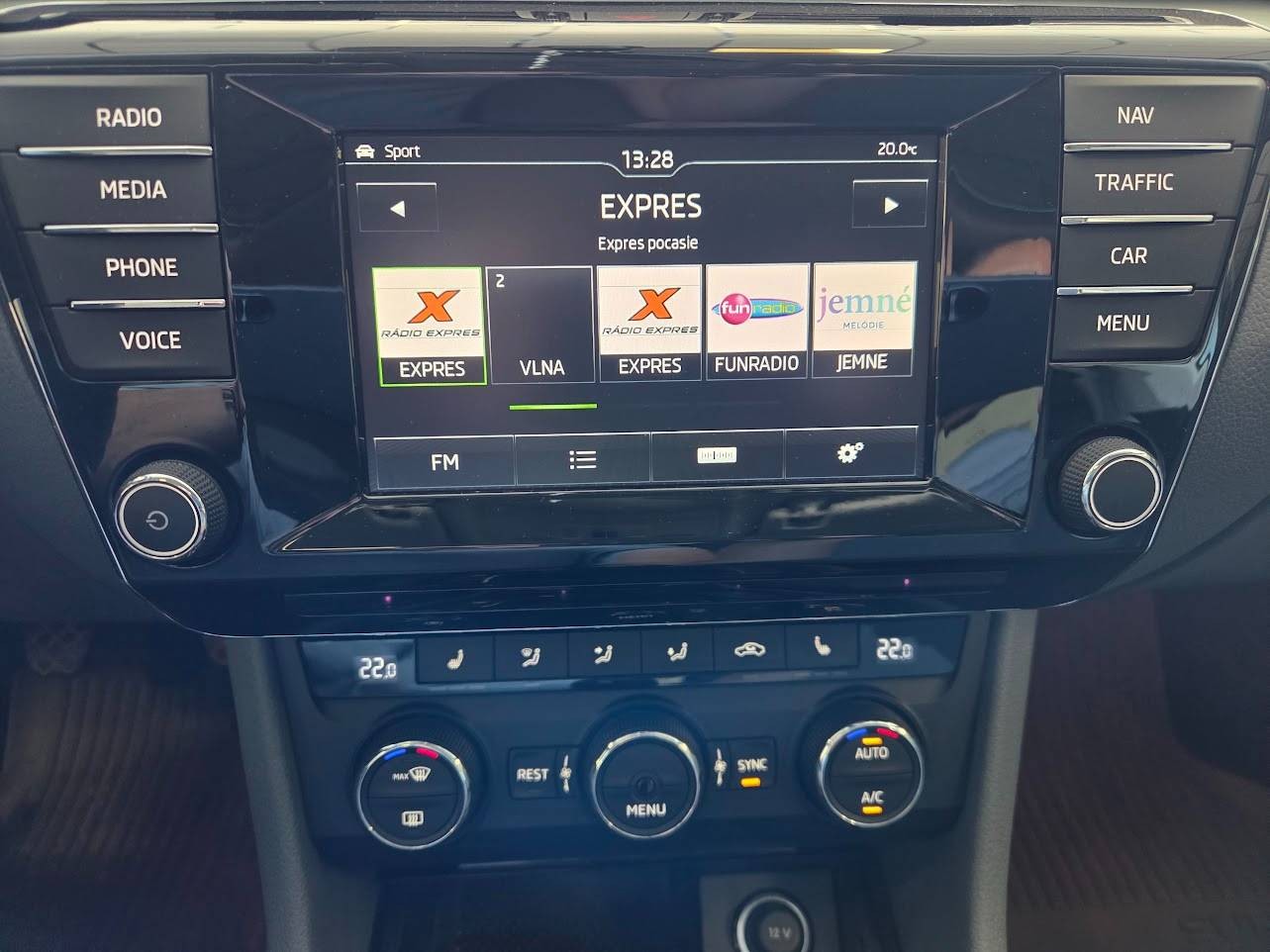 Škoda Superb 1.4 TSI Ambition