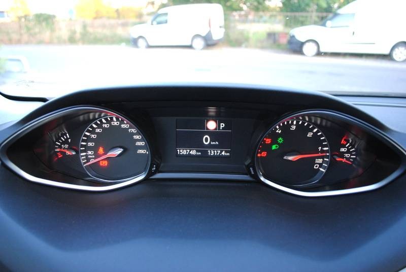 Peugeot 308 1.6 BlueHDi S&S VIP EAT6