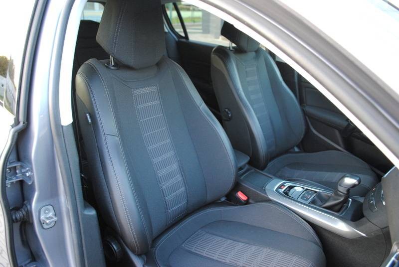 Peugeot 308 1.6 BlueHDi S&S VIP EAT6