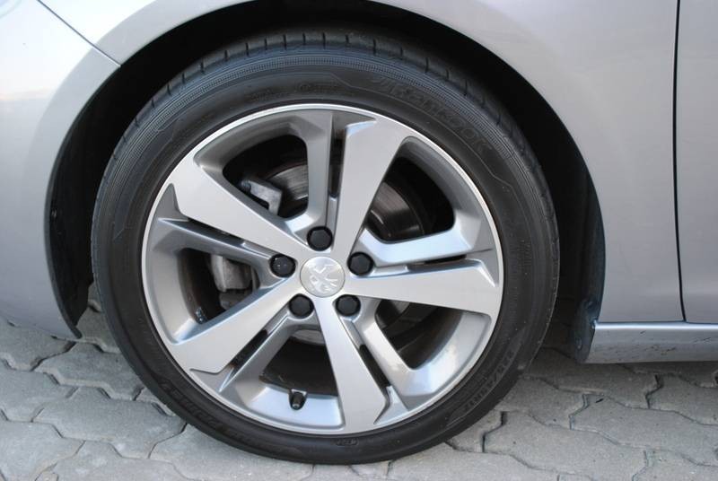 Peugeot 308 1.6 BlueHDi S&S VIP EAT6