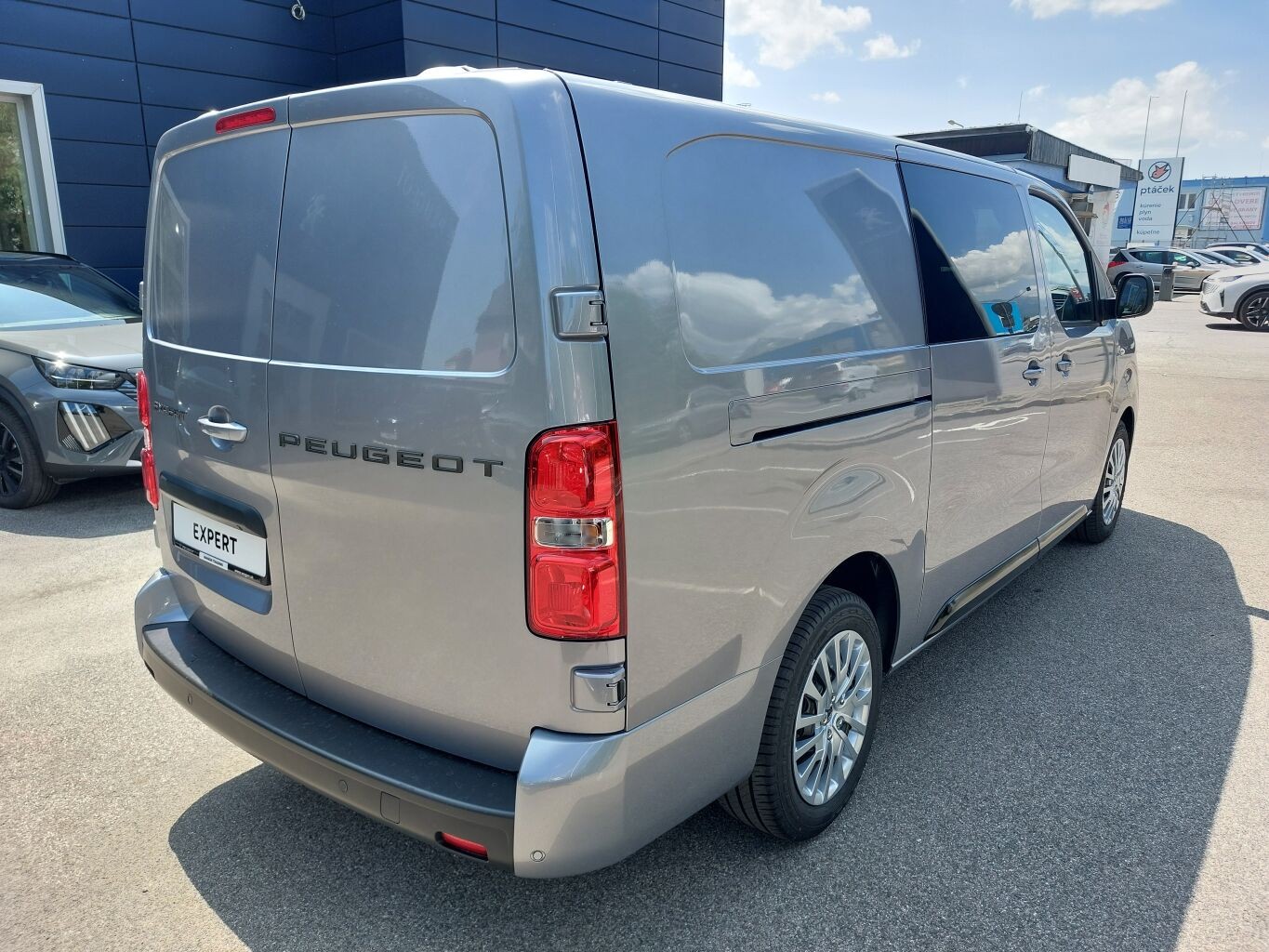 Peugeot Expert Expert Polocombi Premium L3 BlueHDi 145 BVM6 6MIEST SKLADOM