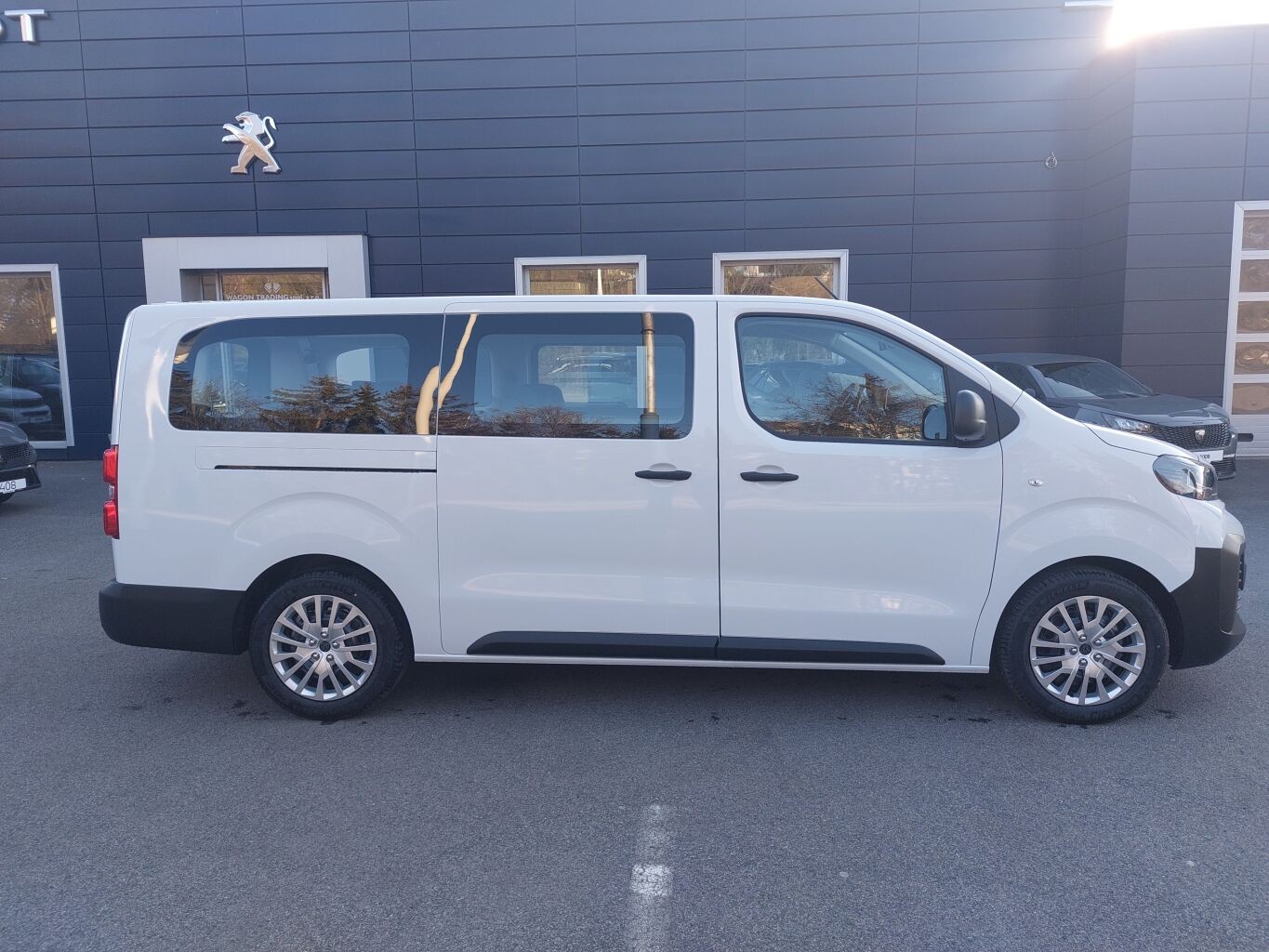 Peugeot Expert Expert Combi L3 8MIEST BlueHDi 180 S&S EAT8