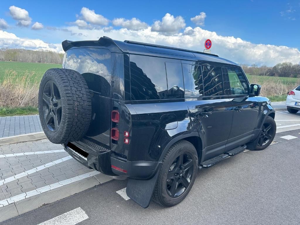 Land Rover Defender 110 3.0 D200 MHEV SE