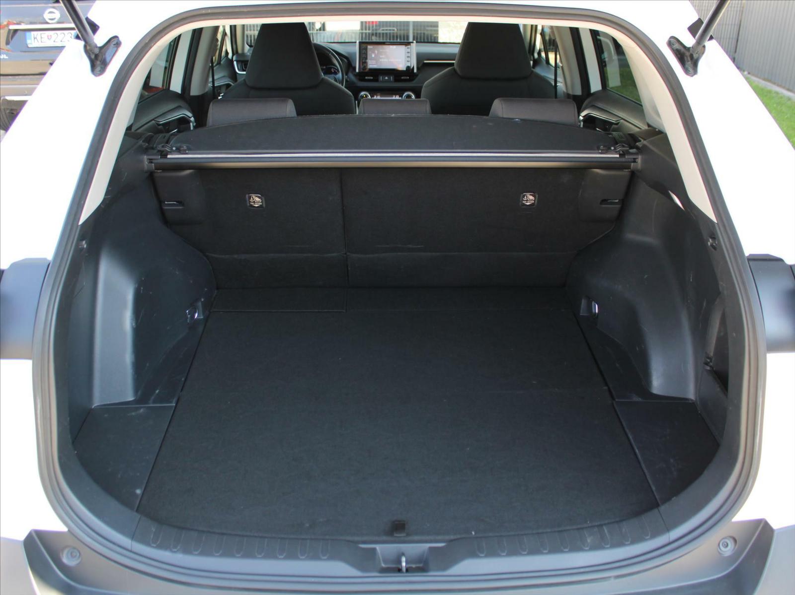 Toyota RAV4 2, 5 Hybrid e-CVT AWD Comfort AV 163kW
