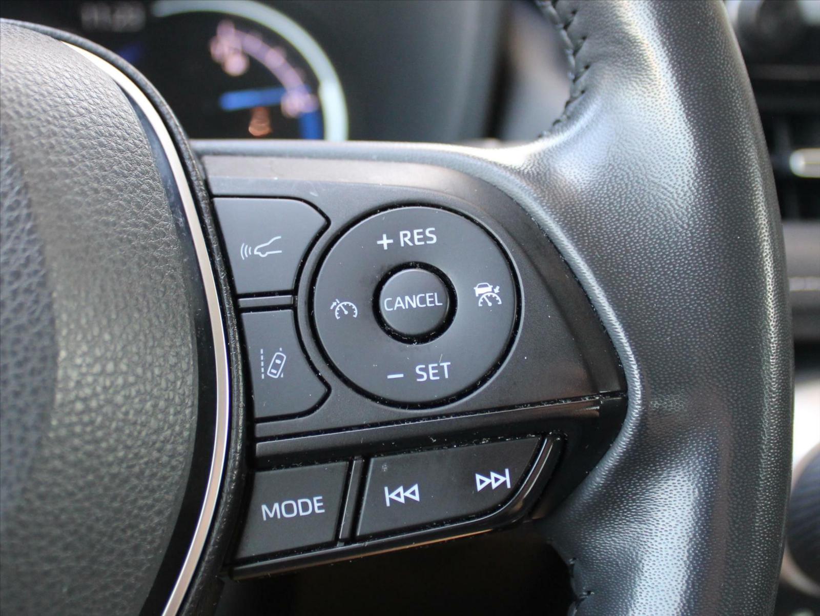Toyota RAV4 2, 5 Hybrid e-CVT AWD Comfort AV 163kW