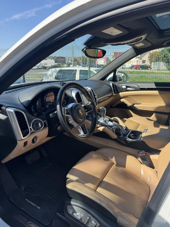 Porsche Cayenne 3.0 TD V6