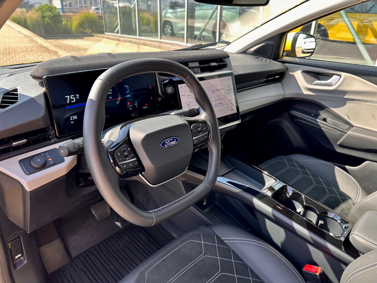 Ford Puma Gen E EV Premium (44 kWh) 168k (124kW)