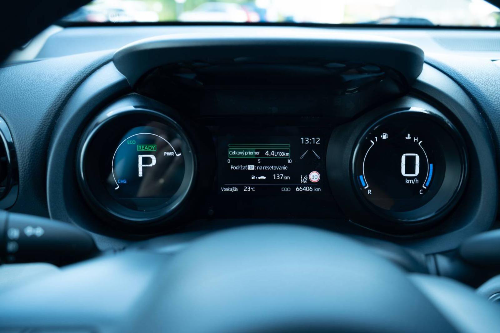 Toyota Yaris 1.5 Hybrid e-CVT Executive