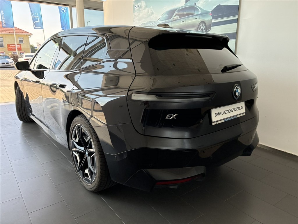BMW iX xDrive40