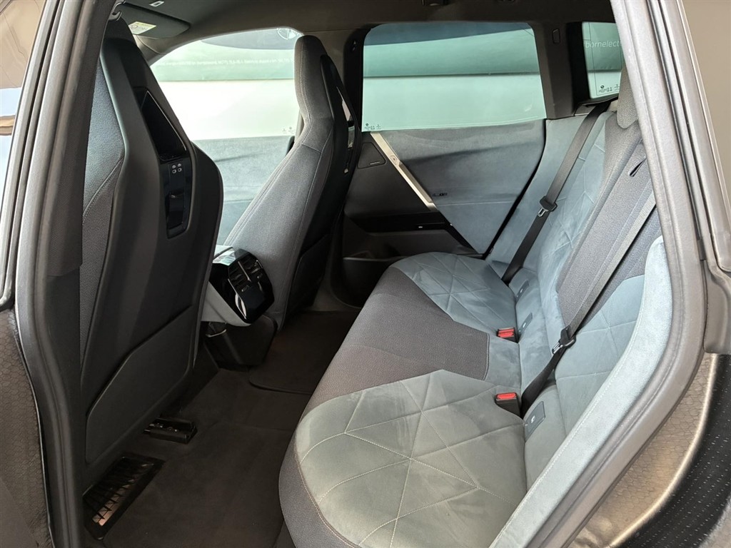 BMW iX xDrive40
