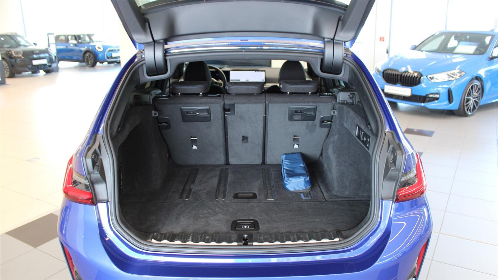 BMW 320d xDrive Touring