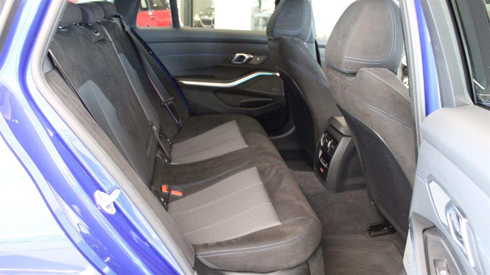 BMW 320d xDrive Touring