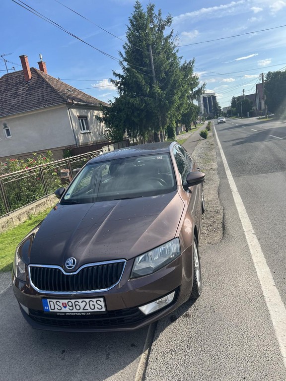Škoda Octavia 1.6 TDI Active DSG