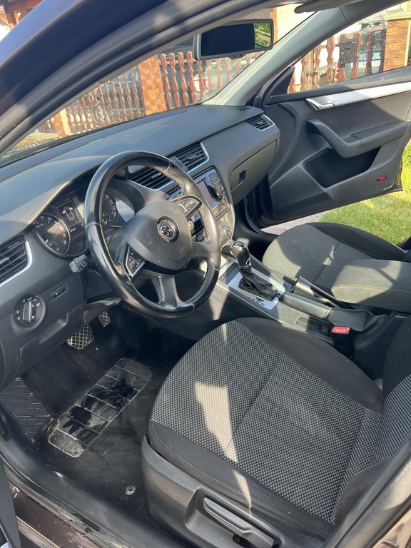 Škoda Octavia 1.6 TDI Active DSG