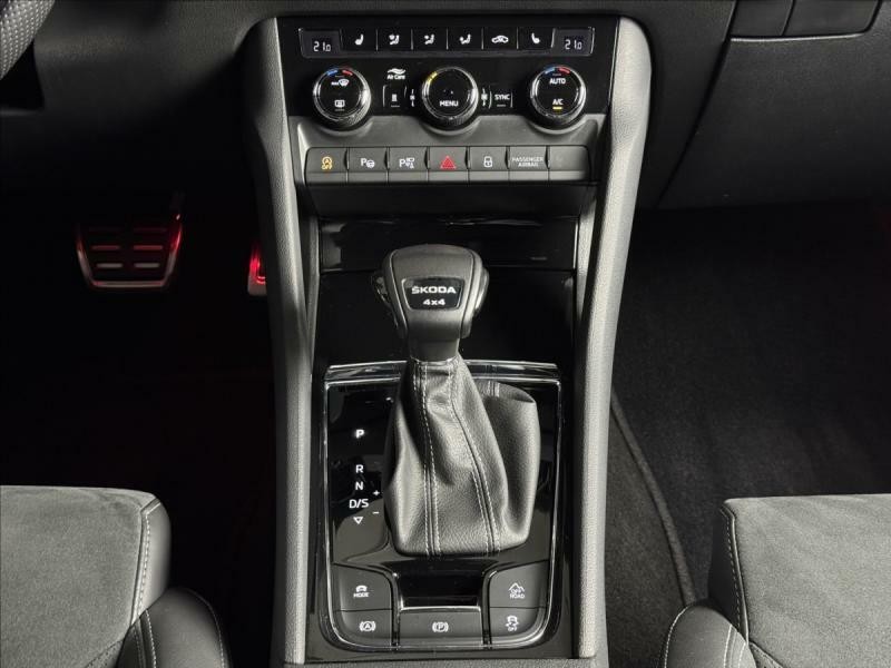 Škoda Kodiaq 2,0 TDi  DSG 4x4 Sportline LED