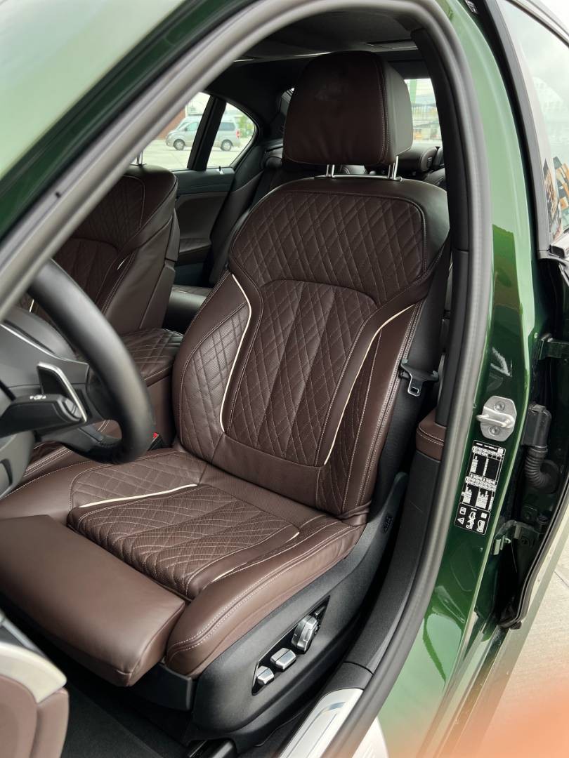 BMW Rad 7 740Li xDrive A/T