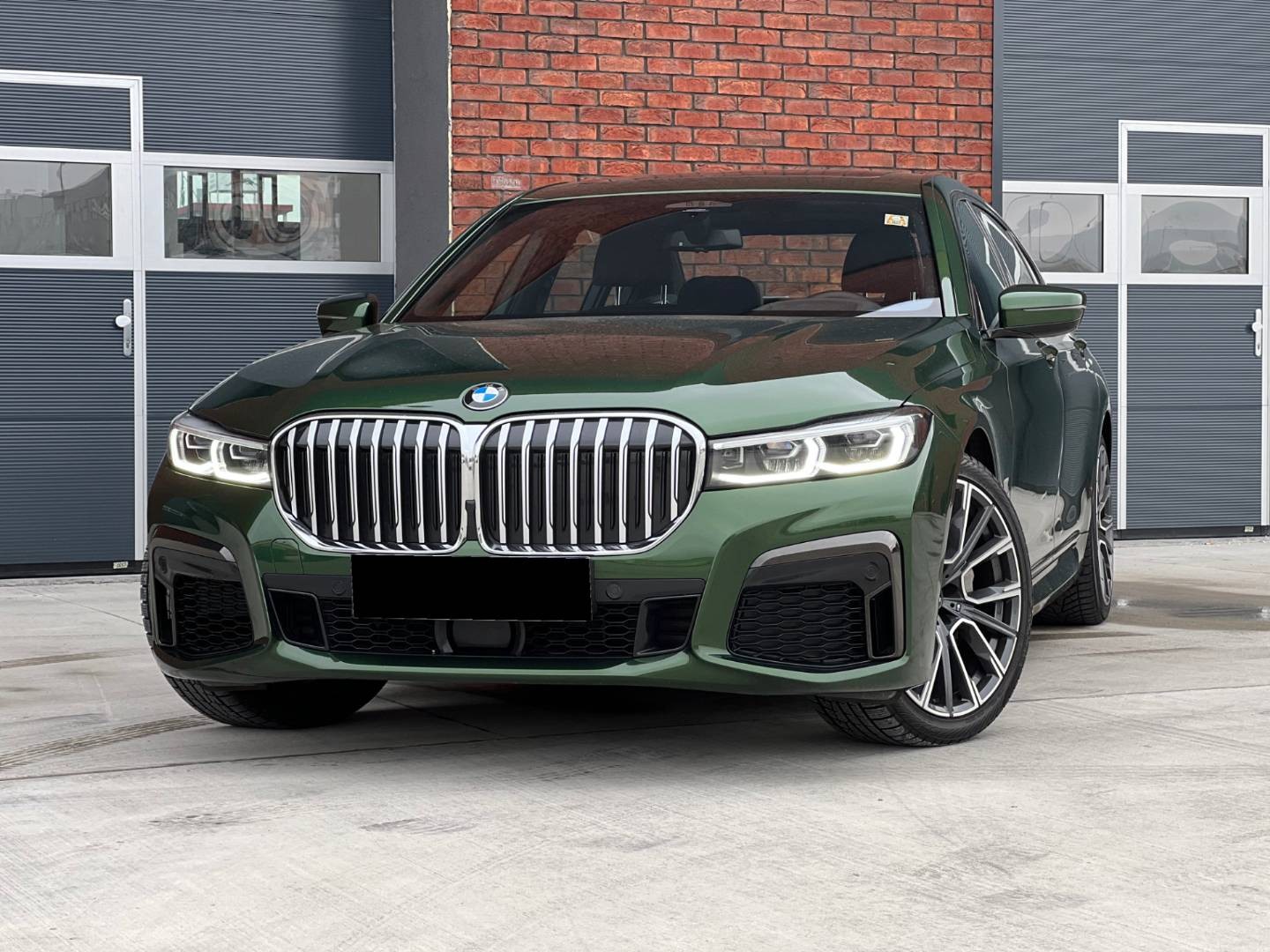 BMW Rad 7 740Li xDrive A/T