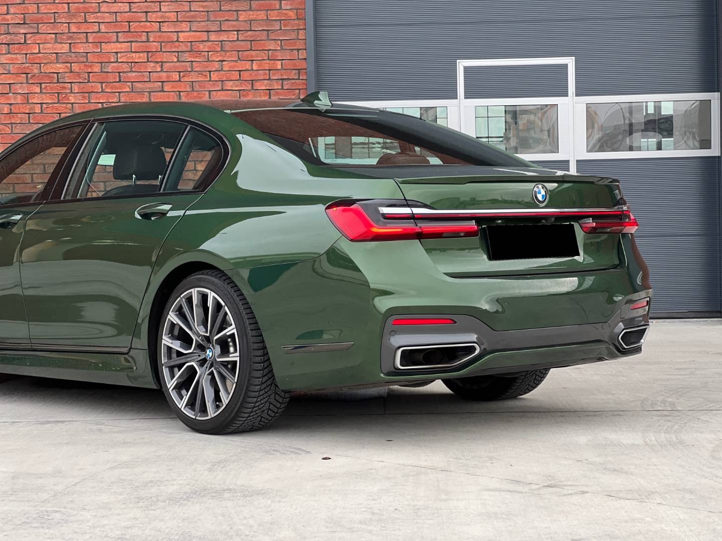 BMW Rad 7 740Li xDrive A/T