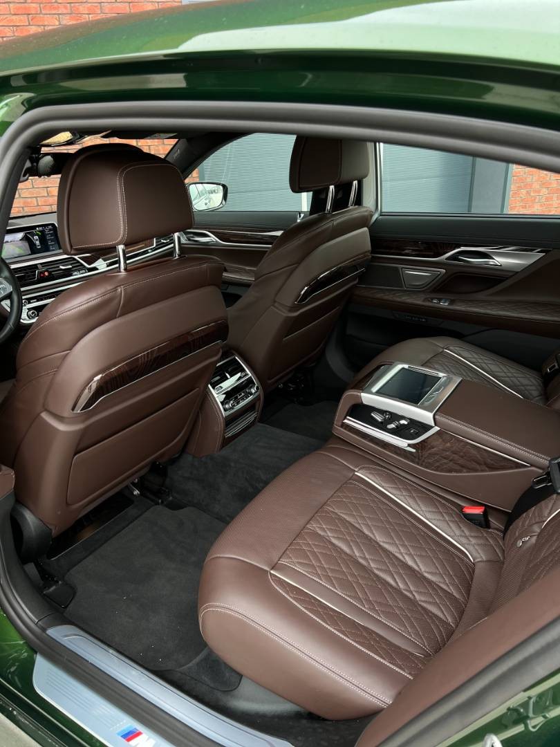 BMW Rad 7 740Li xDrive A/T