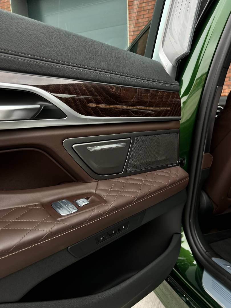 BMW Rad 7 740Li xDrive A/T