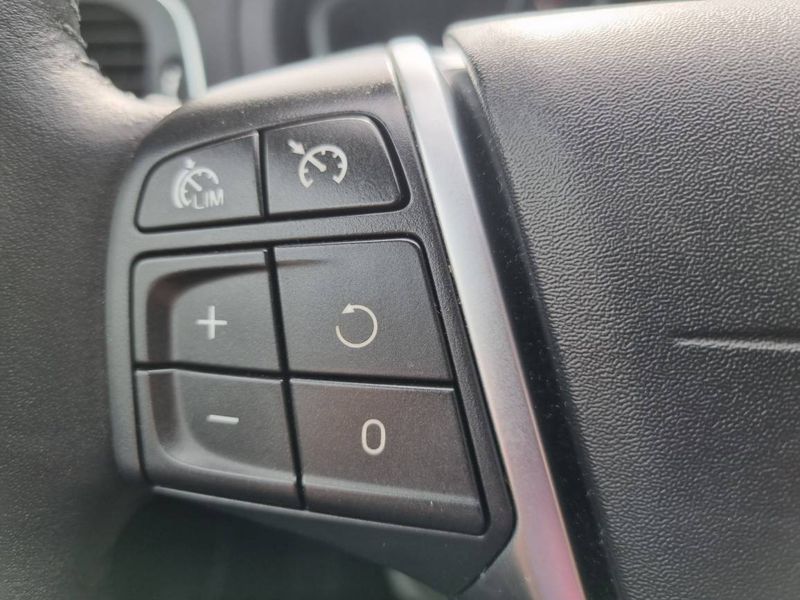 Volvo V40 D3 2.0L Summum