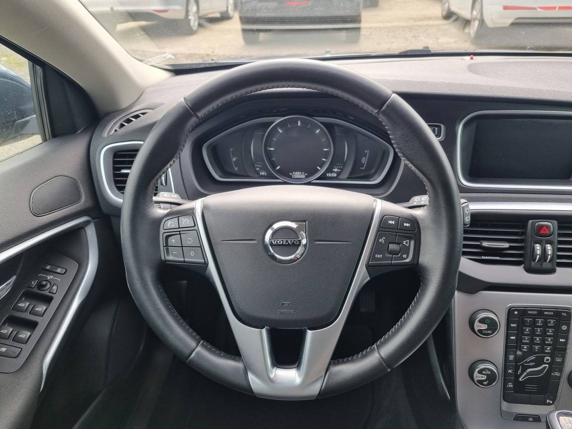 Volvo V40 D3 2.0L Summum