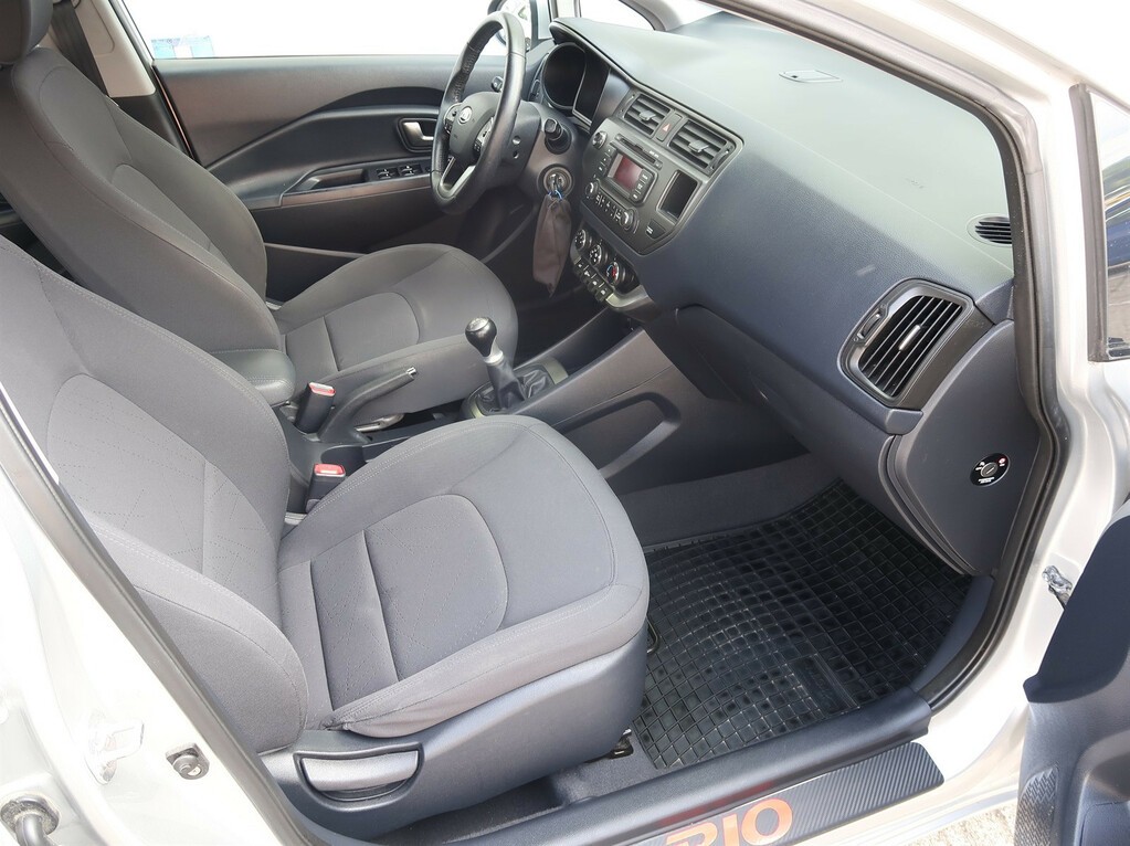 Kia Rio  1.25 CVVT