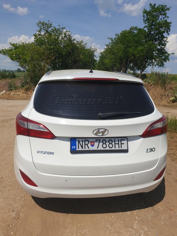 Hyundai i30 CW Kombi 1.6i MPI 16V DOHC Family