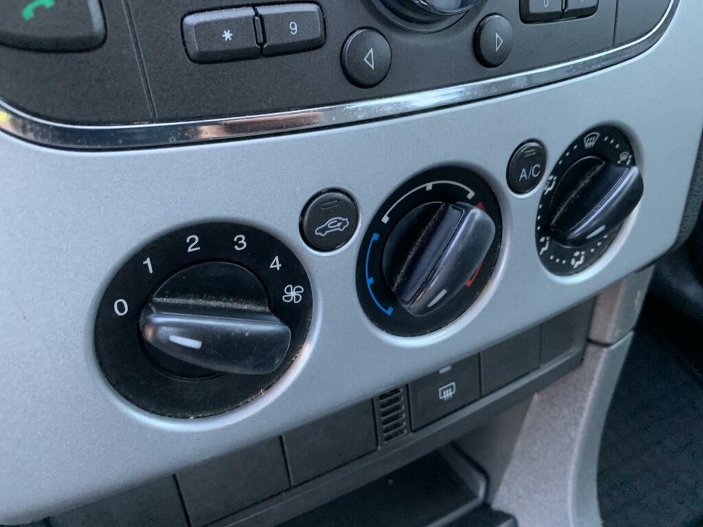 Ford Focus 1.6 16V