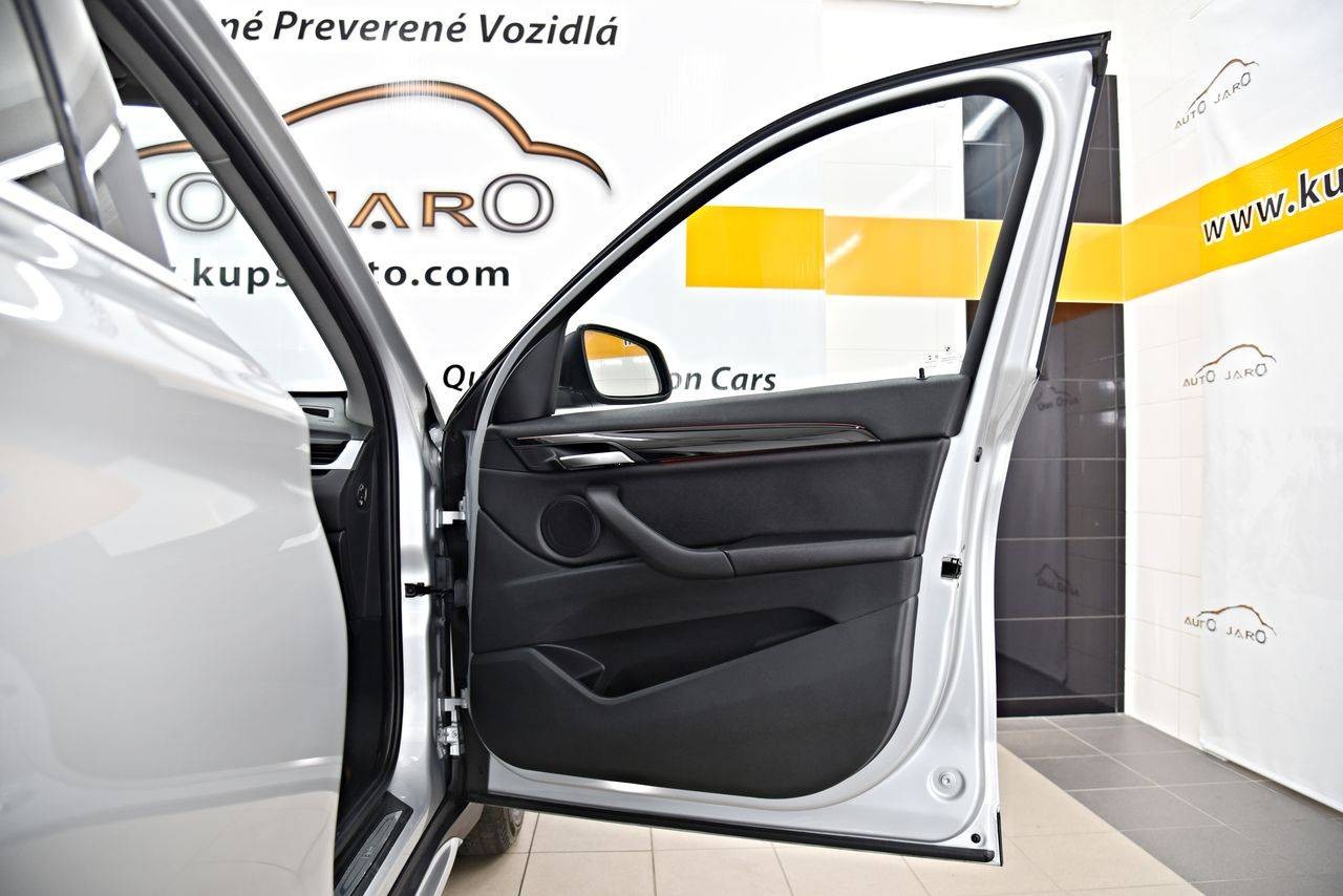 BMW X1 sDrive 18d xLine A/T
