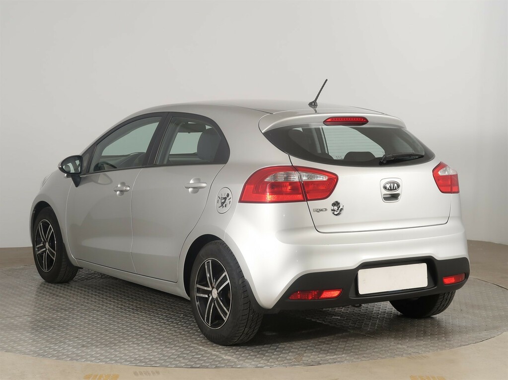 Kia Rio  1.25 CVVT
