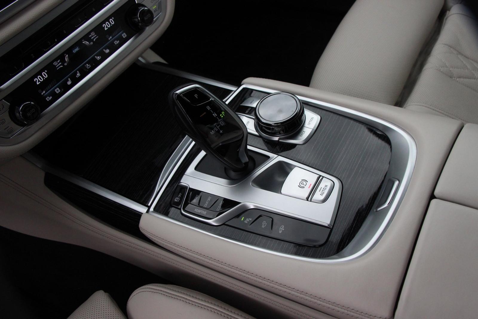 BMW Rad 7 740Ld mHEV xDrive A/T