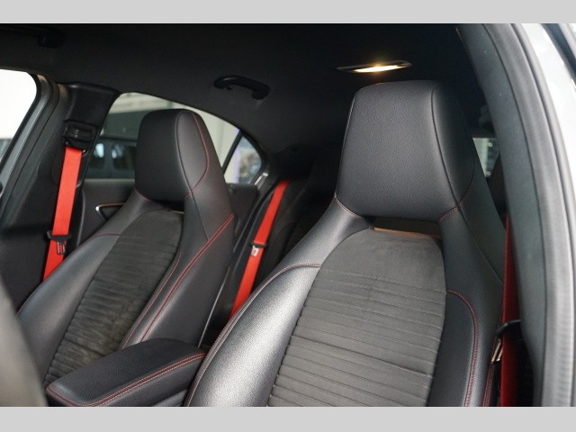 Mercedes-Benz Třídy A 45 AMG 4M 280kW LED Kamera CZ