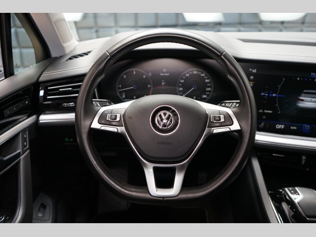Volkswagen Touareg TDI Elegance Vzduch Tažné CZ
