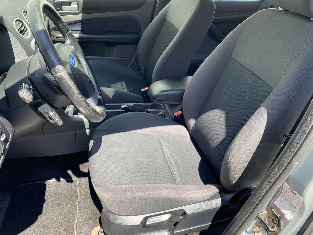 Ford Focus 1.6 i