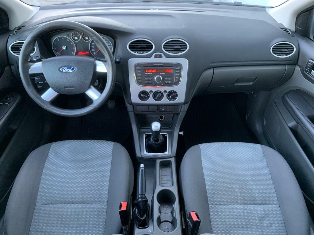Ford Focus 1.6 16V