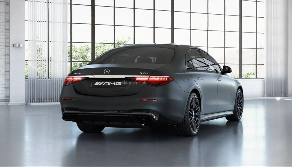 MERCEDES-BENZ Mercedes-AMG S 63 E Performance Sedan long