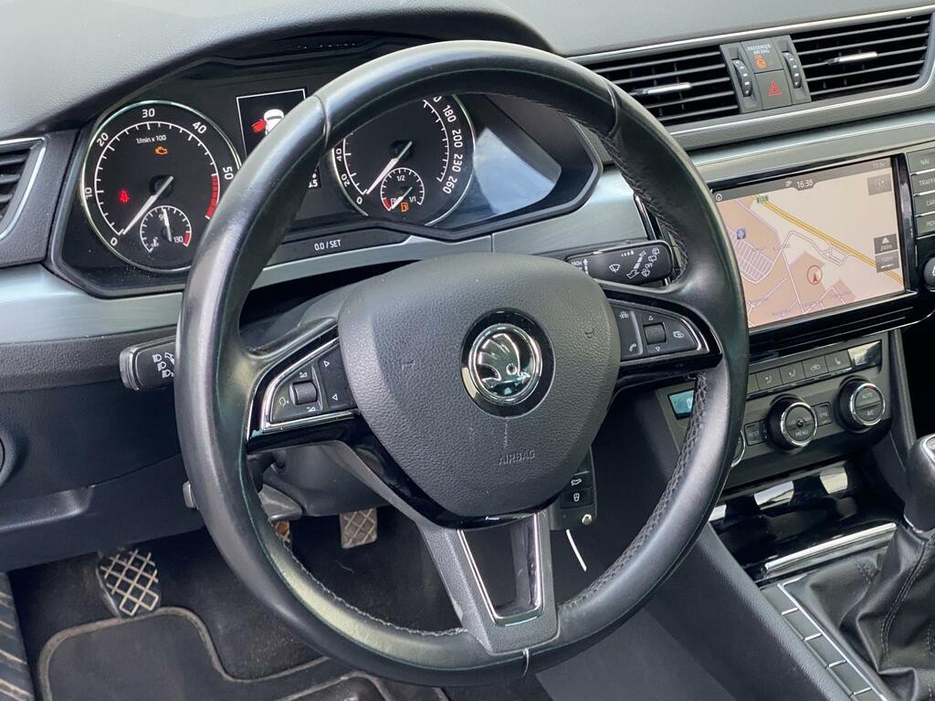 Škoda Superb Combi III 2.0TDi Ambition