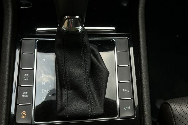 Škoda Superb Combi 2.0 TDI DSG 4x4 Laurin Klement 190PS