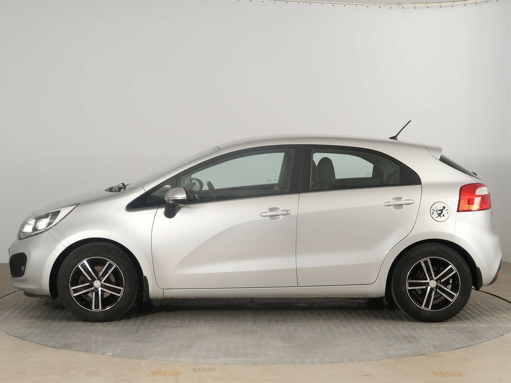 Kia Rio  1.25 CVVT