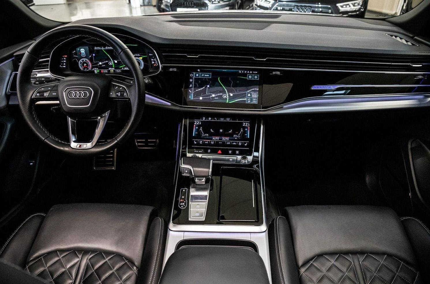 Audi Q8 50 3.0 TDI mHEV quattro tiptronic