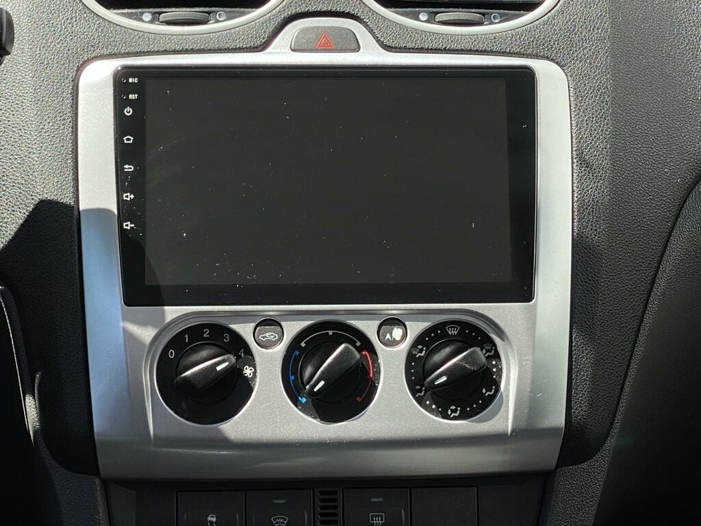 Ford Focus 1.6 i