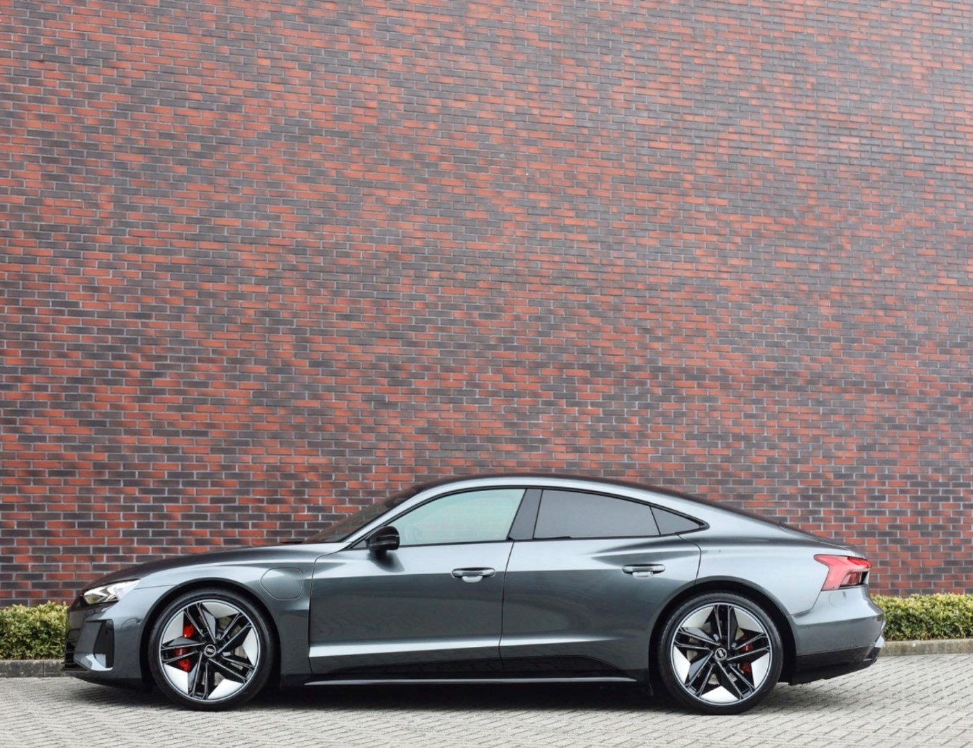 Audi RS e-tron GT QUATTRO, 440KW, AT