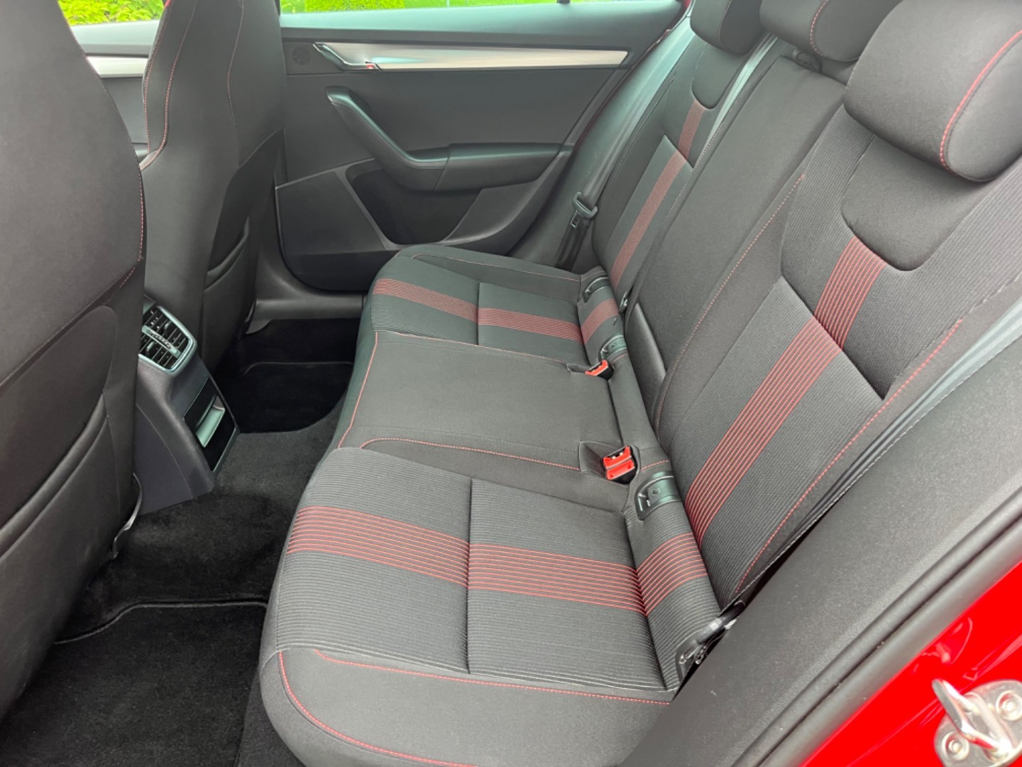 Škoda Octavia Combi 2,0TDI SPORT EDITION,DSG,110 kW,A7,5dv.